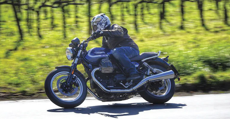 Moto Guzzi V7: stile classico, tecnologia moderna