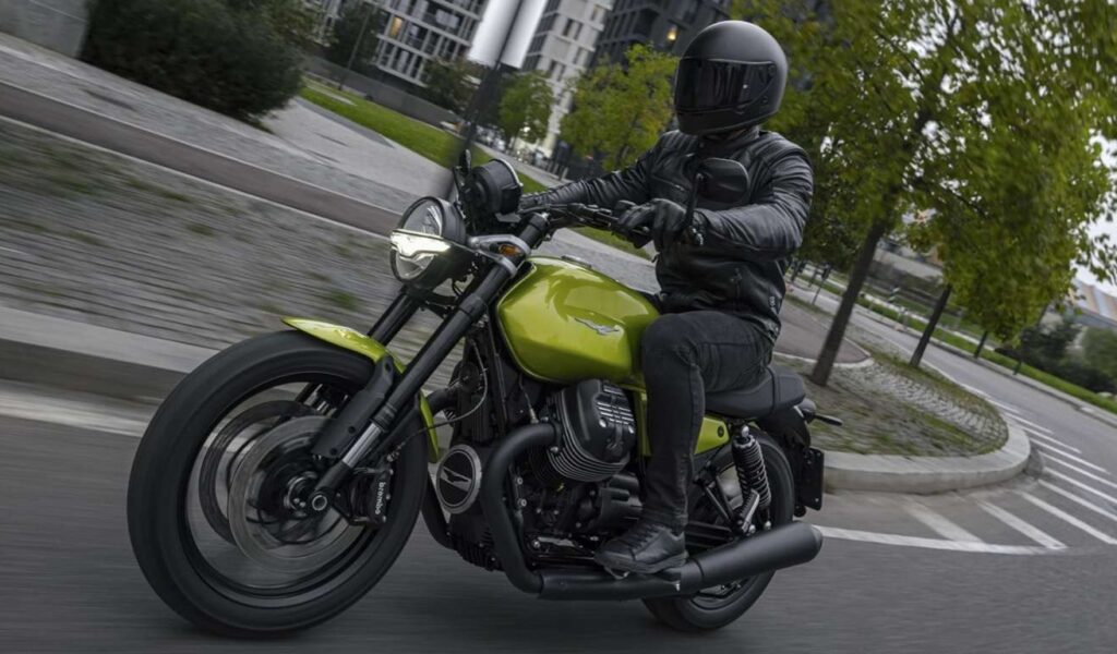 Nuova Moto Guzzi V7 V a Torino