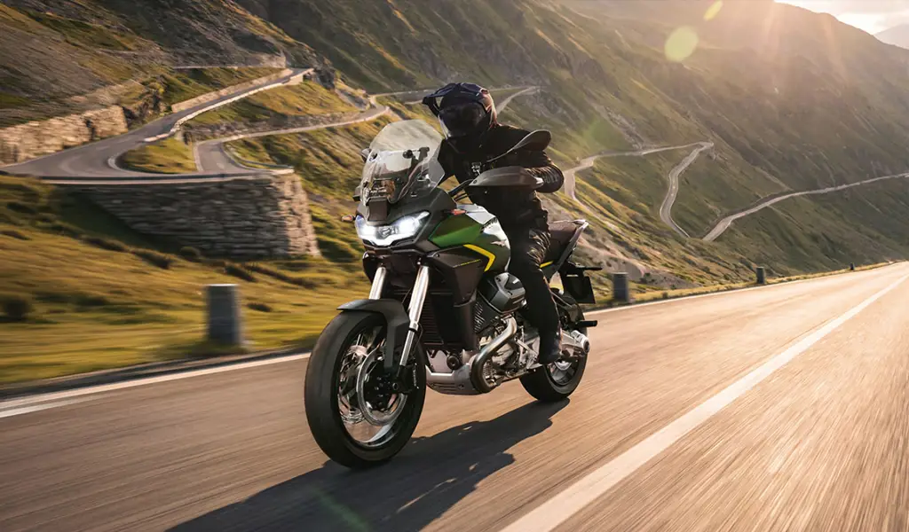 Tutti i segreti di Moto Guzzi Stelvio